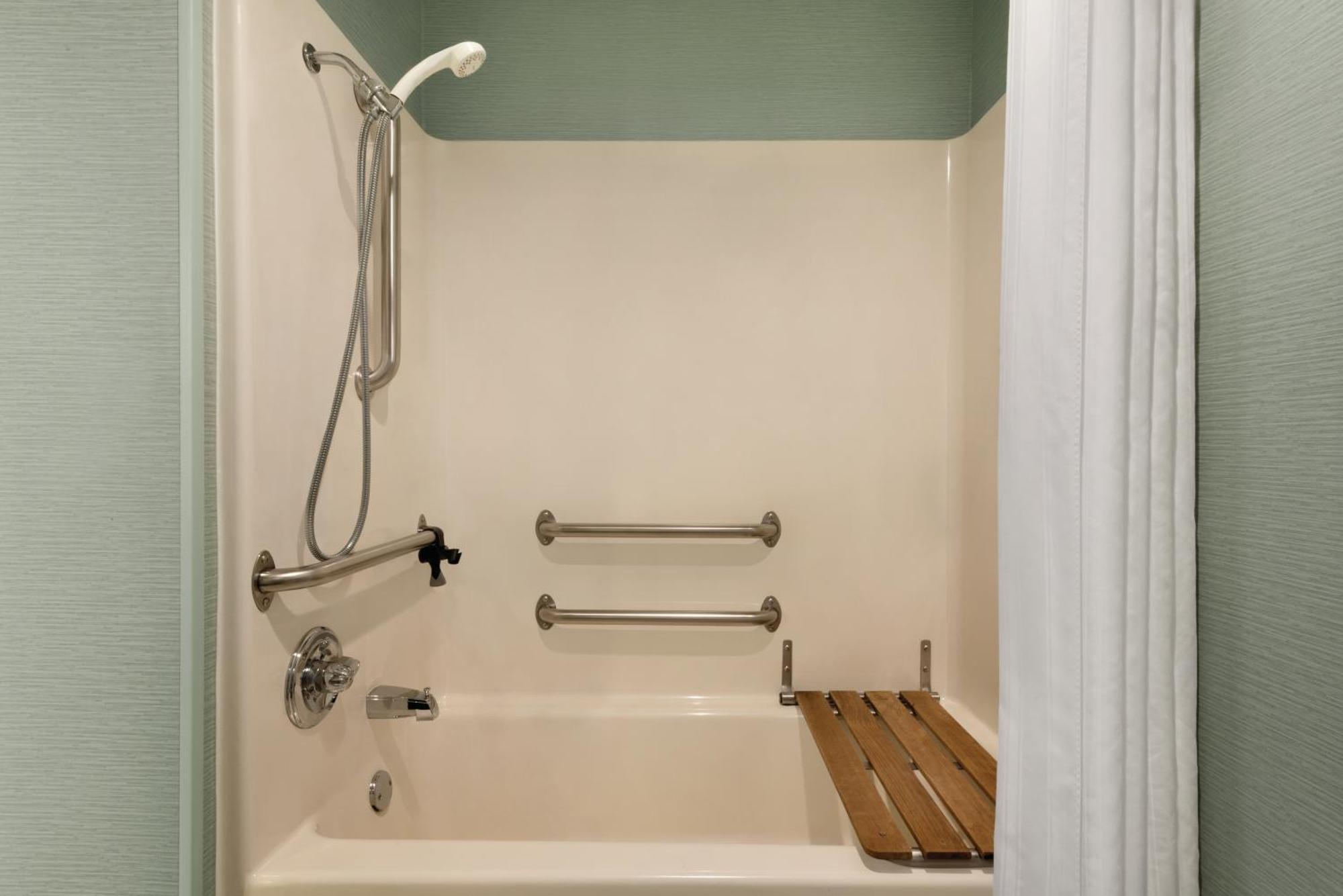 Homewood Suites Grand Rapids Exterior foto